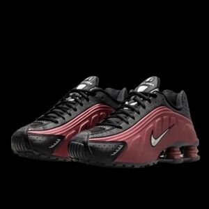 Nike Shox R4 Running Womens Size 8 Black Team Red Metallic Silver